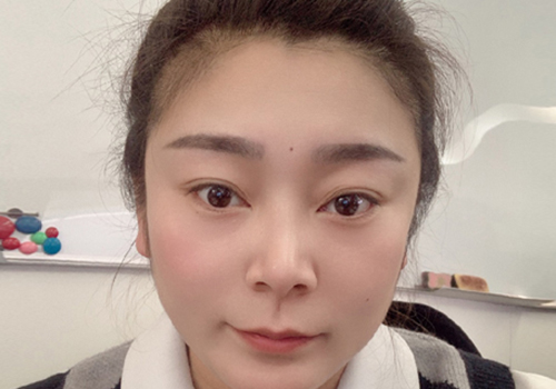 销售经理_何元